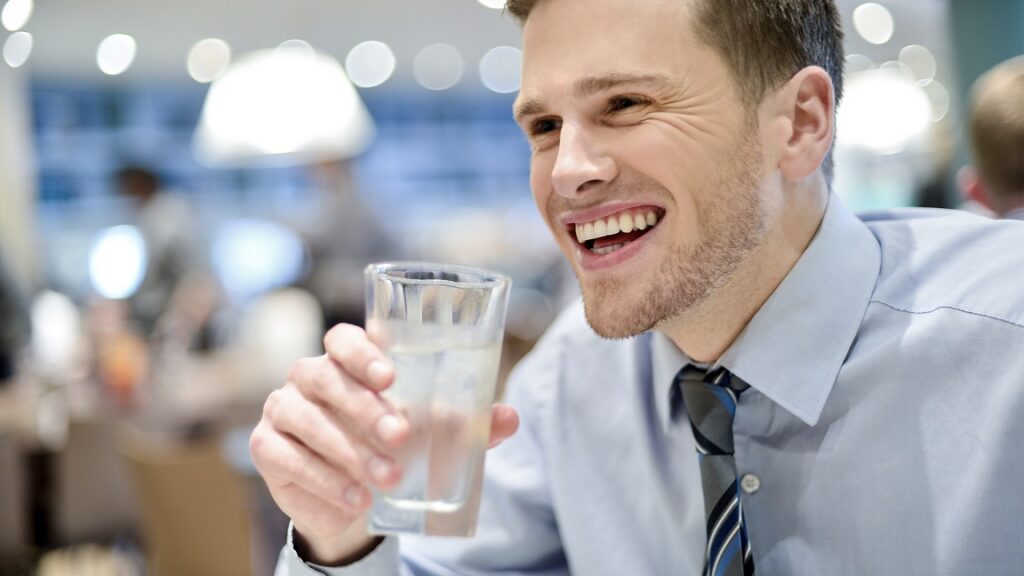Dispenser acqua per uffici o ristoranti: rispondiamo a ogni domanda